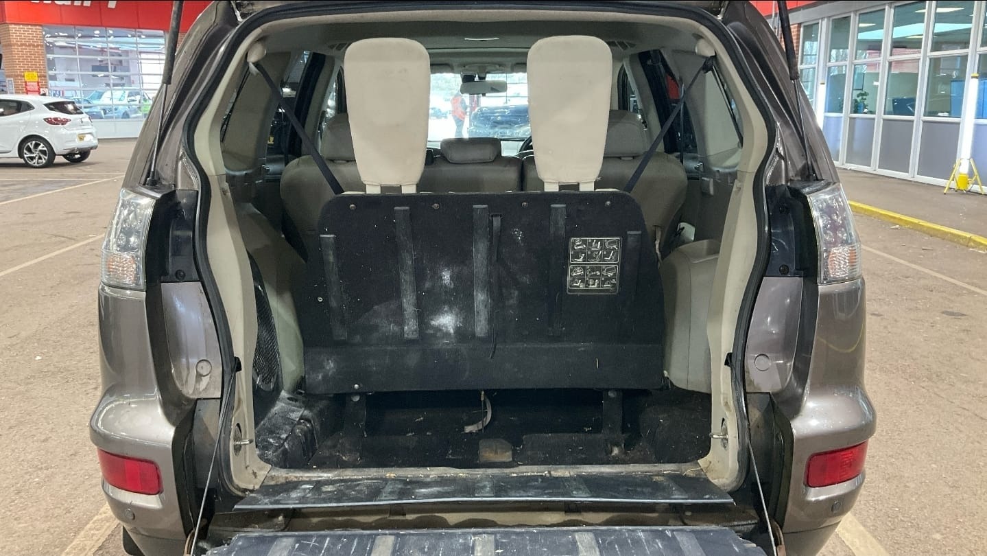 Used Mitsubishi Outlander 2012 for sale - 77710602: Photo 9