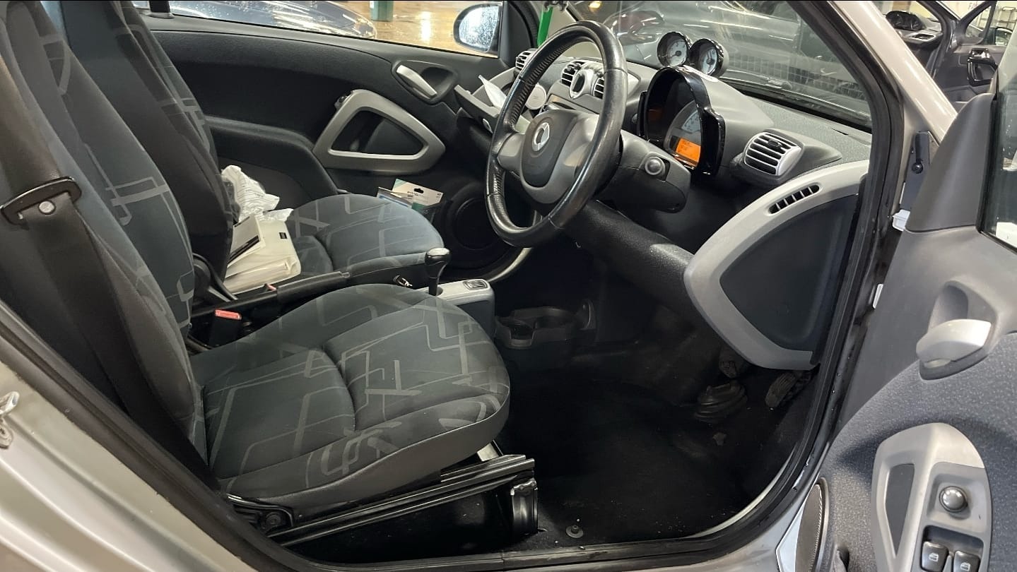 Used smart fortwo 2010 for sale - 77873360: Photo 6