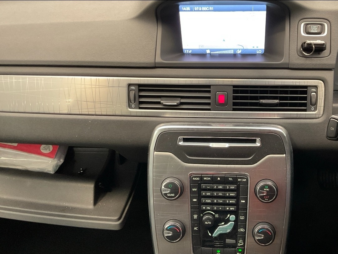 Used Volvo XC70 2012 for sale - 78121674: Photo 8