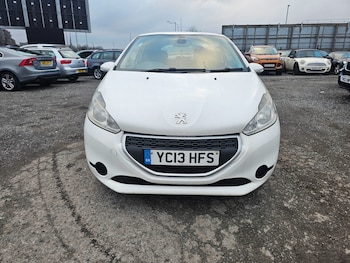 Used Peugeot 208 2013 for sale - 77371757: Photo