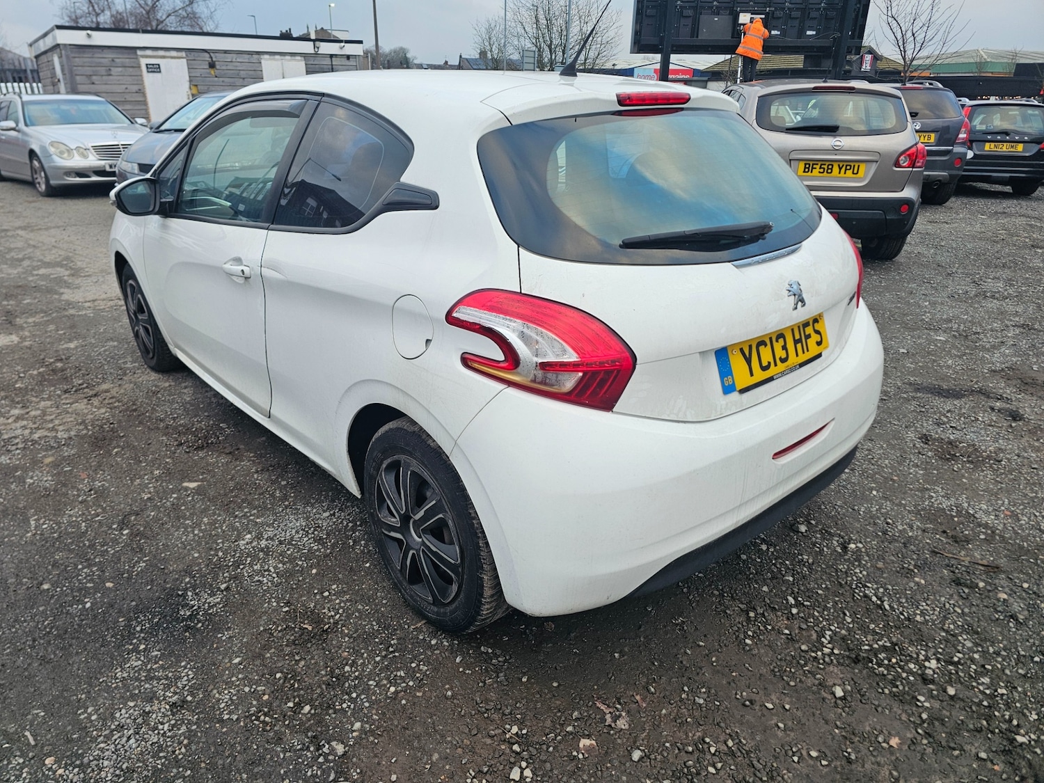 Used Peugeot 208 2013 for sale - 77371757: Photo 5