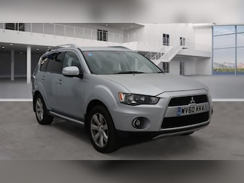 Mitsubishi - Outlander