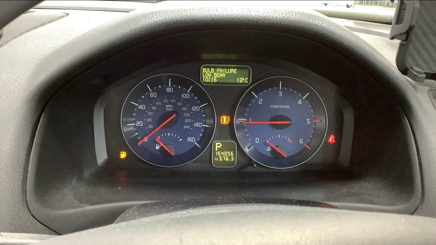 Used Volvo C30 2009 for sale - 77898135: Photo 10