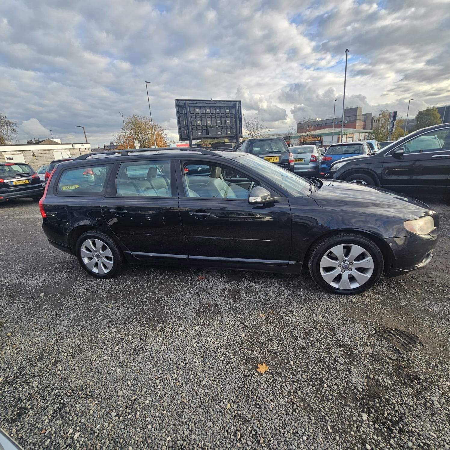 Used Volvo V70 2008 for sale - 77100579: Photo 8