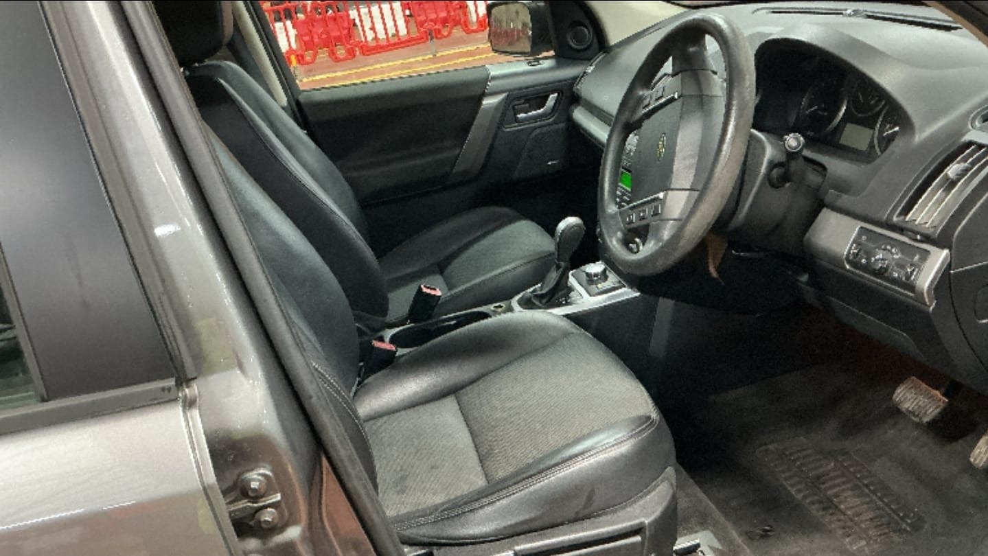 Used Land Rover Freelander 2010 for sale - 77358049: Photo 7