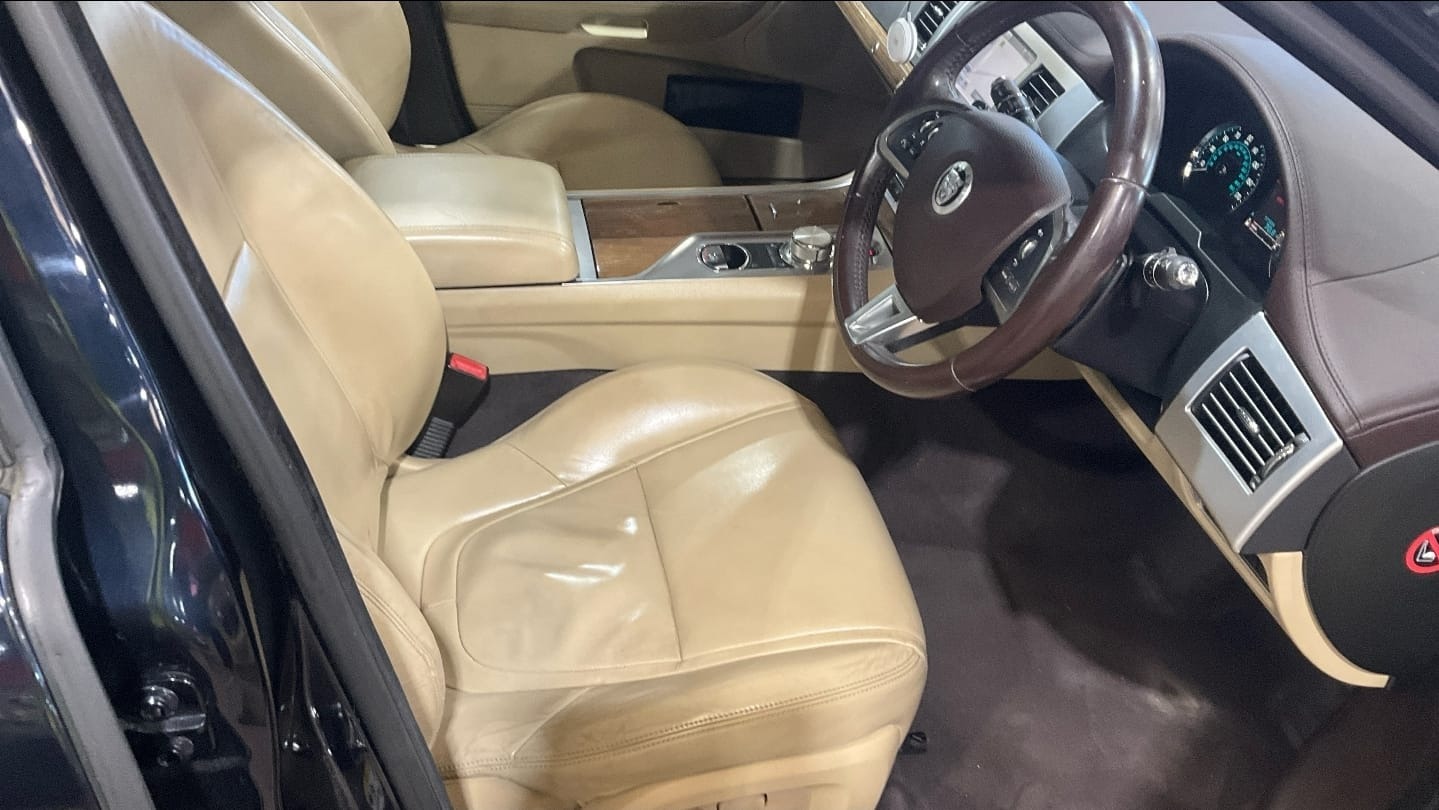 Used Jaguar XF 2012 for sale - 77996995: Photo 7