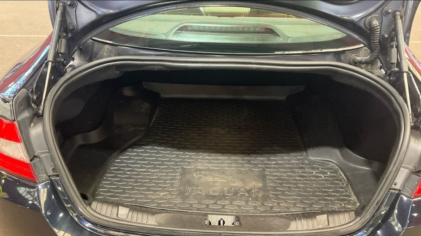 Used Jaguar XF 2012 for sale - 77996995: Photo 9