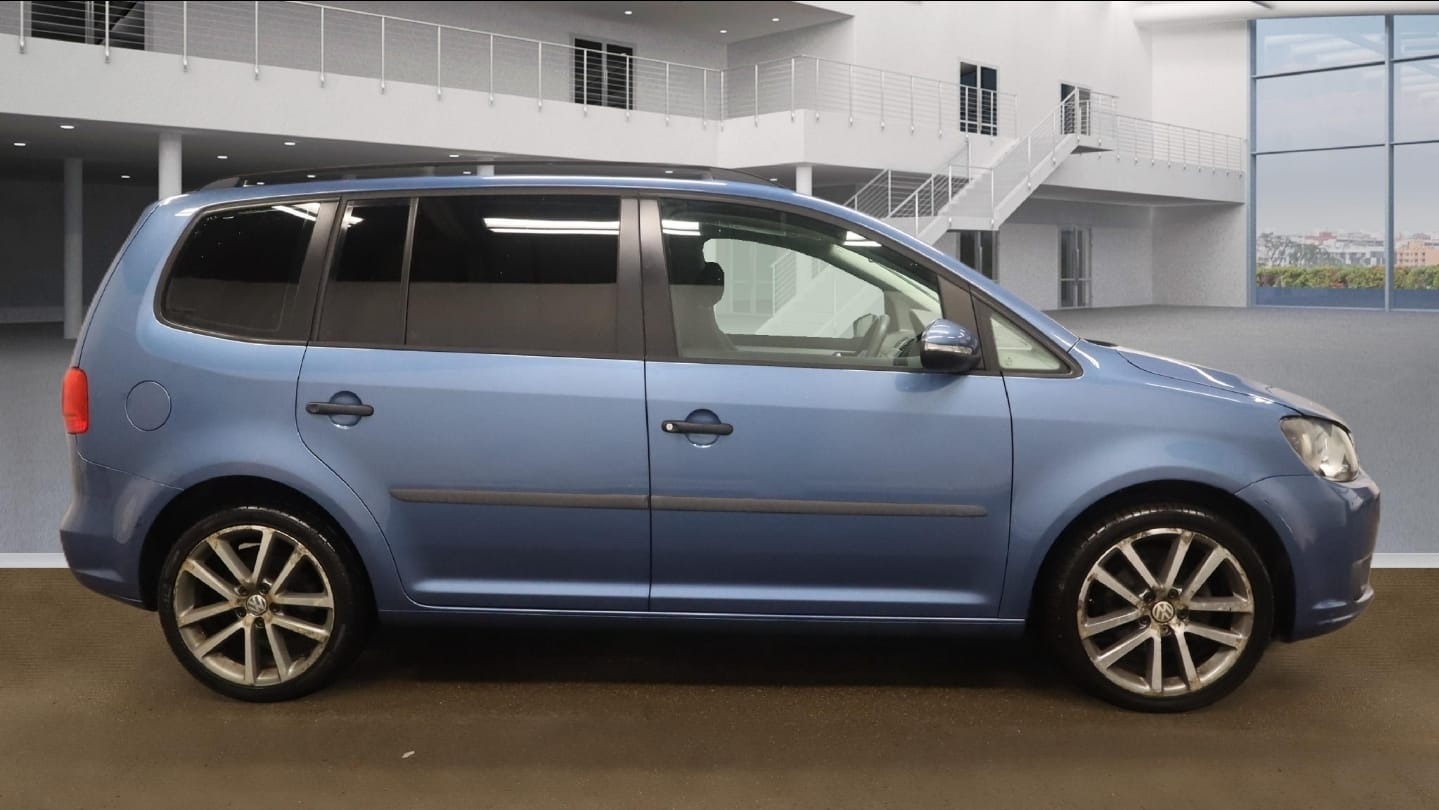 Used Volkswagen Touran 2012 for sale - 77271091: Photo 5