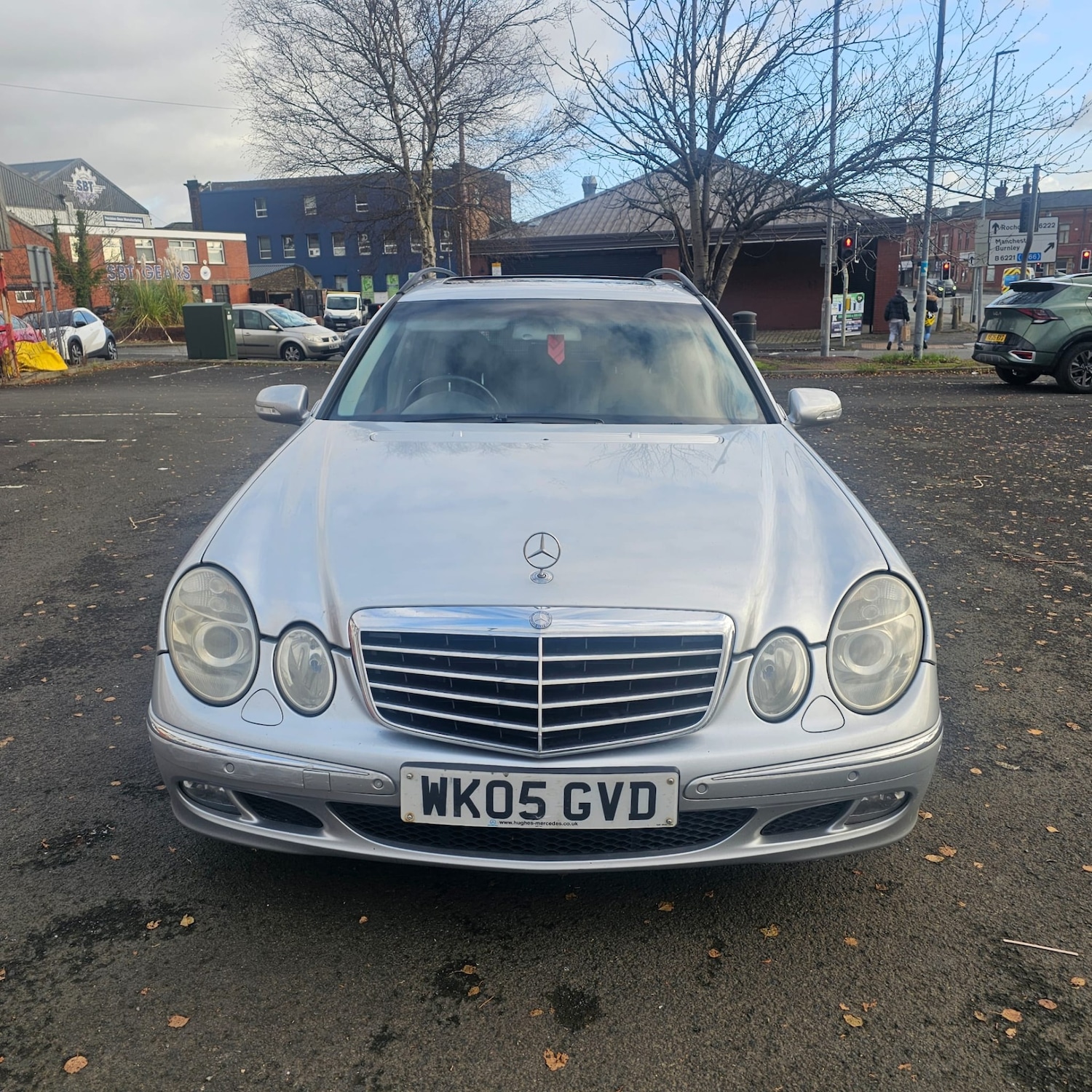 Used Mercedes-Benz E Class 2005 for sale - 77100731: Photo 2