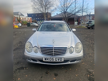 Used Mercedes-Benz E Class 2005 for sale - 77100731: Photo
