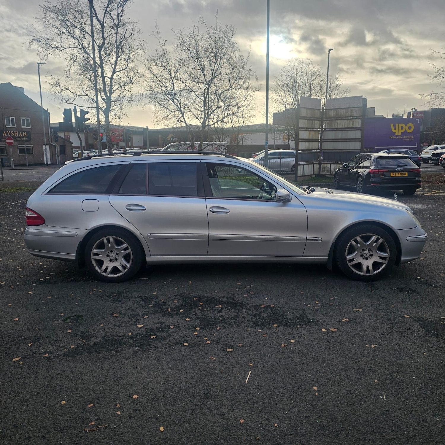 Used Mercedes-Benz E Class 2005 for sale - 77100731: Photo 8