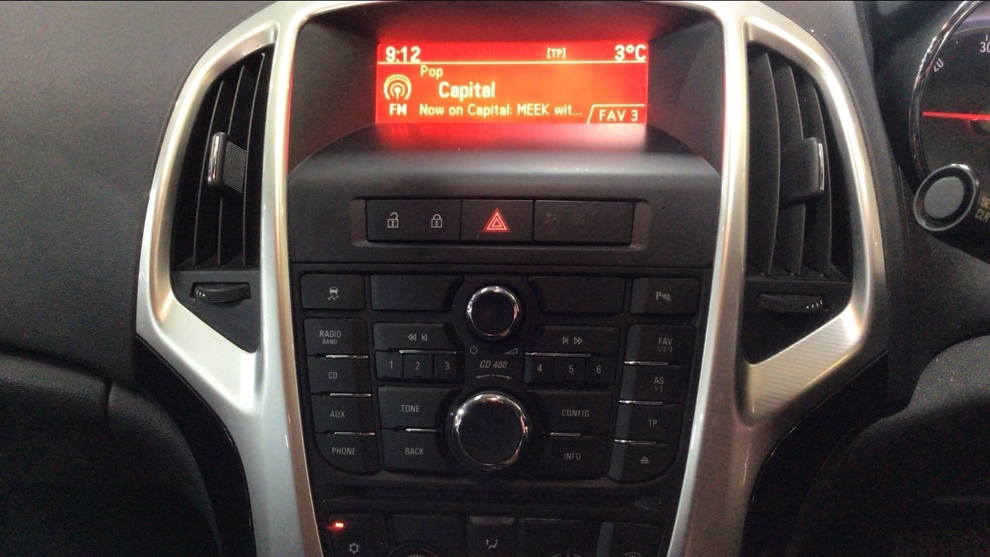 Used Vauxhall Astra 2013 for sale - 77603280: Photo 10