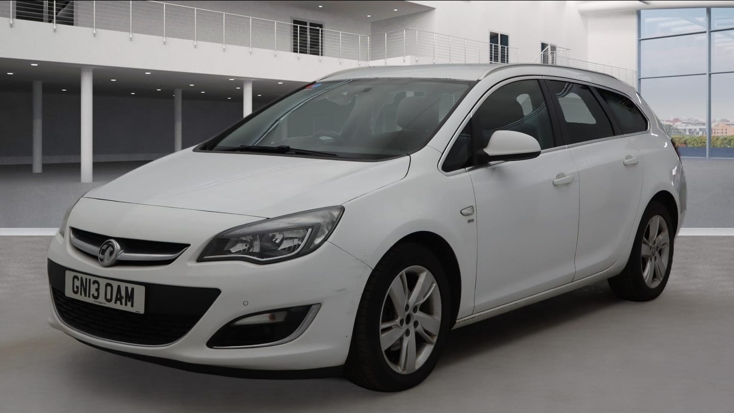 Used Vauxhall Astra 2013 for sale - 77603280: Photo 2