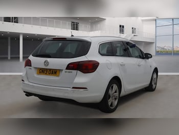 Used Vauxhall Astra 2013 for sale - 77603280: Photo