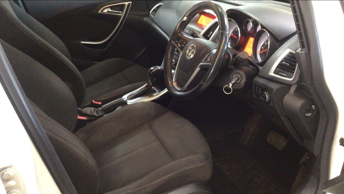 Used Vauxhall Astra 2013 for sale - 77603280: Photo 7