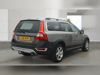 Used Volvo XC70 2010 for sale - 78703921: Photo