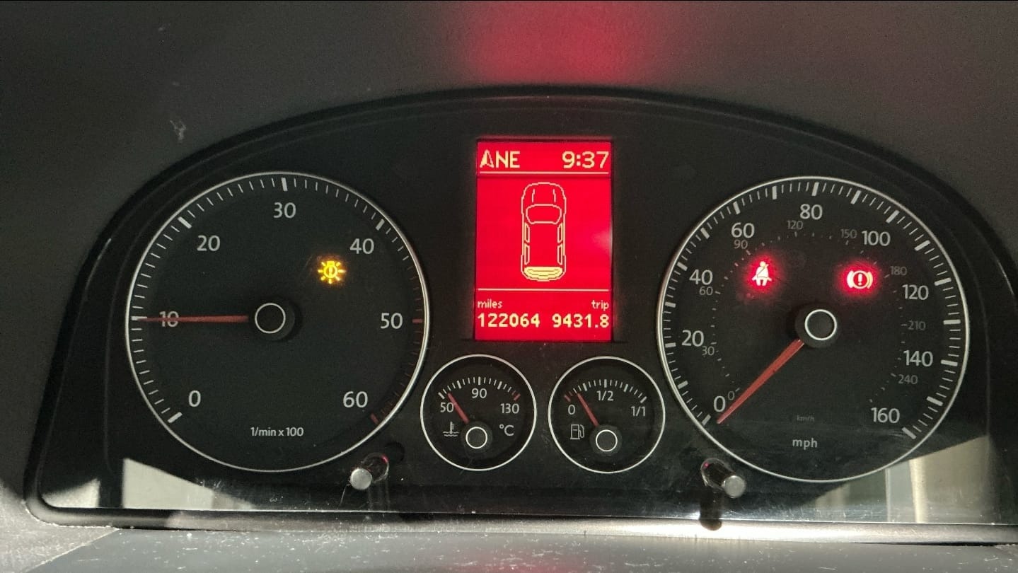 Used Volkswagen Touran 2010 for sale - 77603433: Photo 9