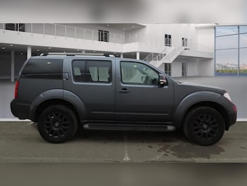 Used Nissan Pathfinder 2011 for sale - 77201734: Photo