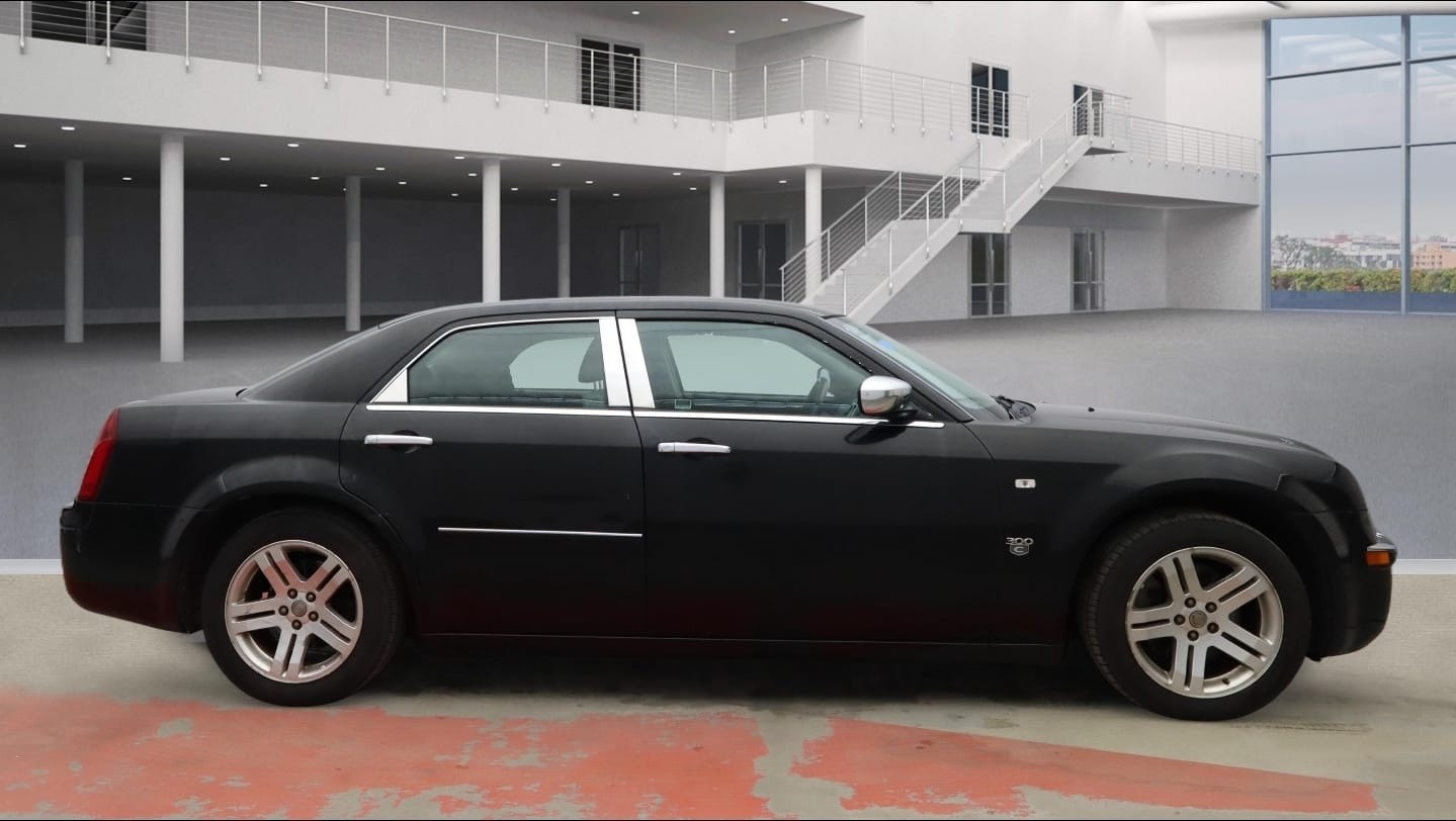 Used Chrysler 300C 2008 for sale - 77676198: Photo 5