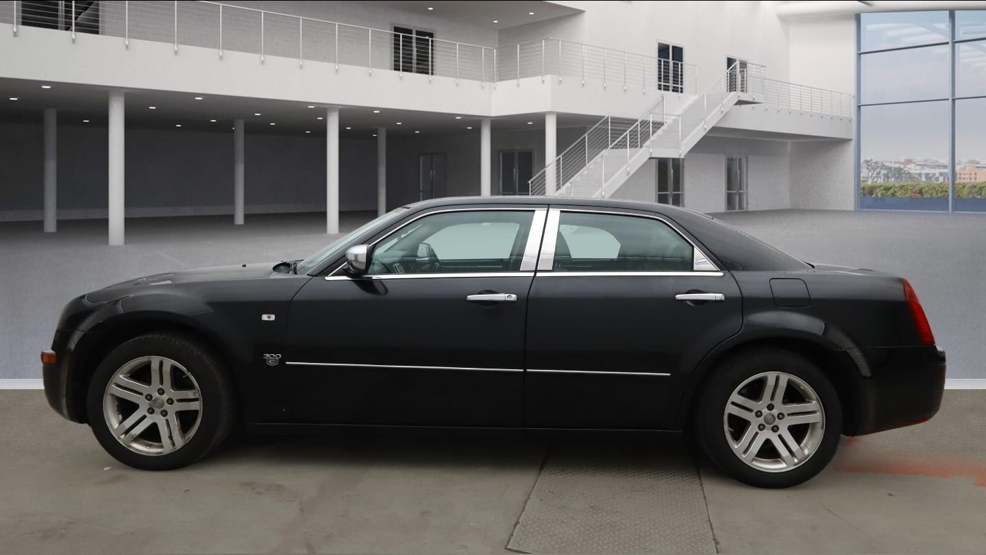 Used Chrysler 300C 2008 for sale - 77676198: Photo 6