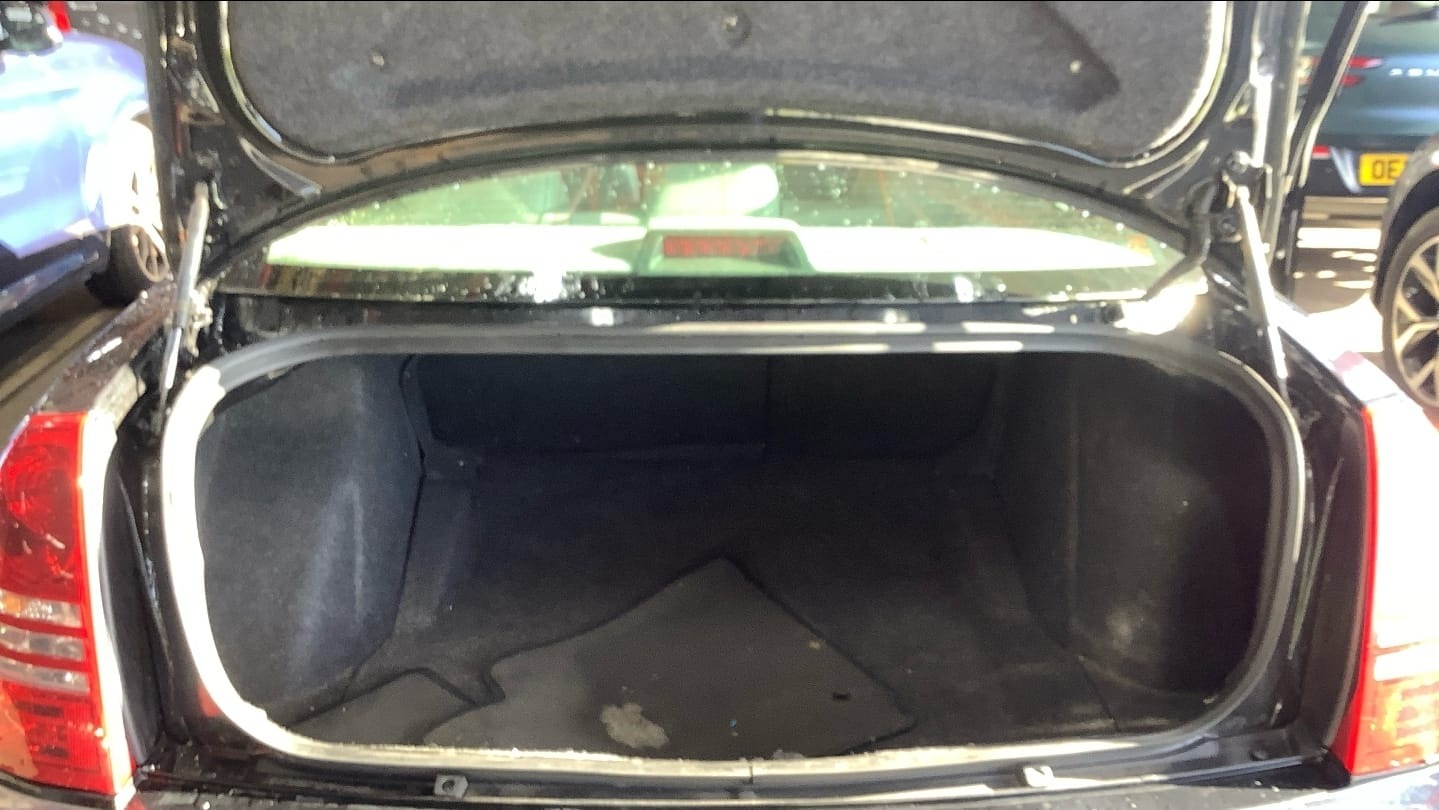 Used Chrysler 300C 2008 for sale - 77676198: Photo 9