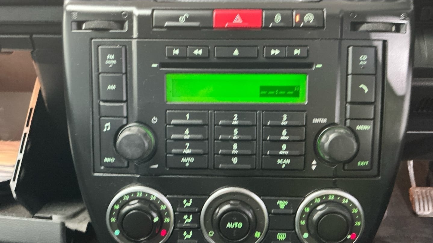 Used Land Rover Freelander 2010 for sale - 77983807: Photo 11