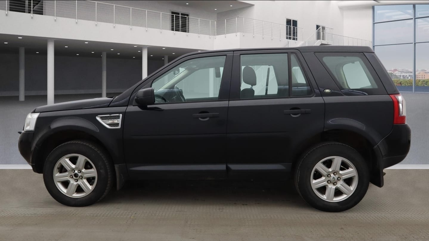Used Land Rover Freelander 2010 for sale - 77983807: Photo 3
