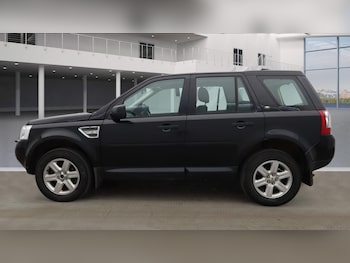 Used Land Rover Freelander 2010 for sale - 77983807: Photo
