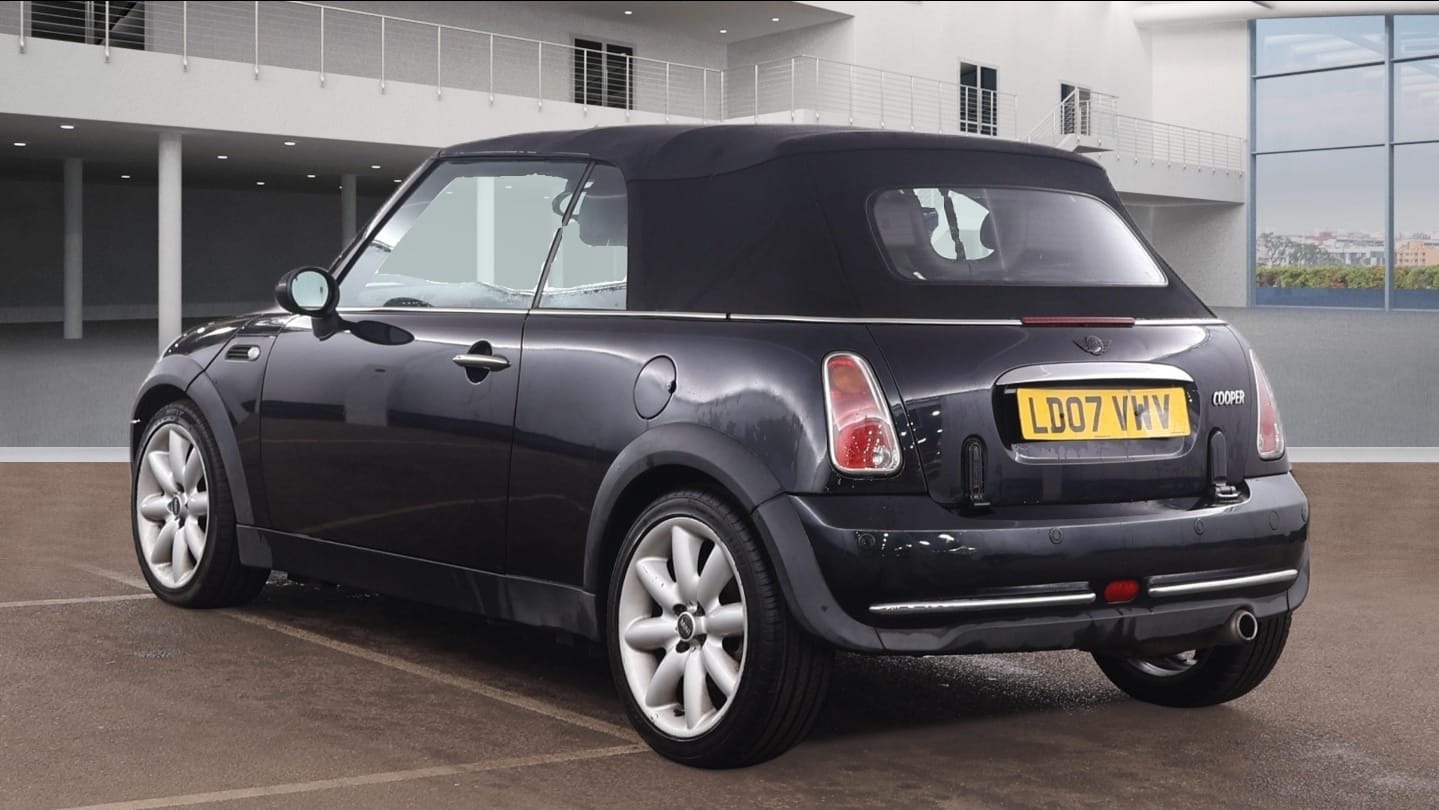 Used MINI Convertible 2007 for sale - 77873375: Photo 3