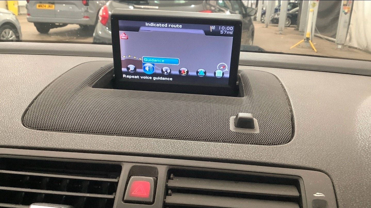 Used Volvo V50 2012 for sale - 78064897: Photo 10