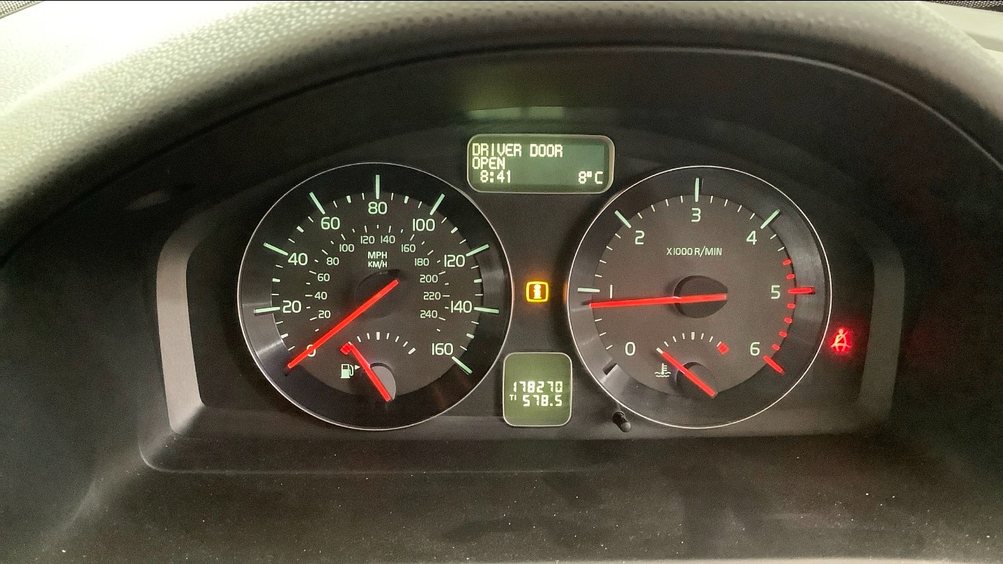 Used Volvo V50 2012 for sale - 78064897: Photo 12