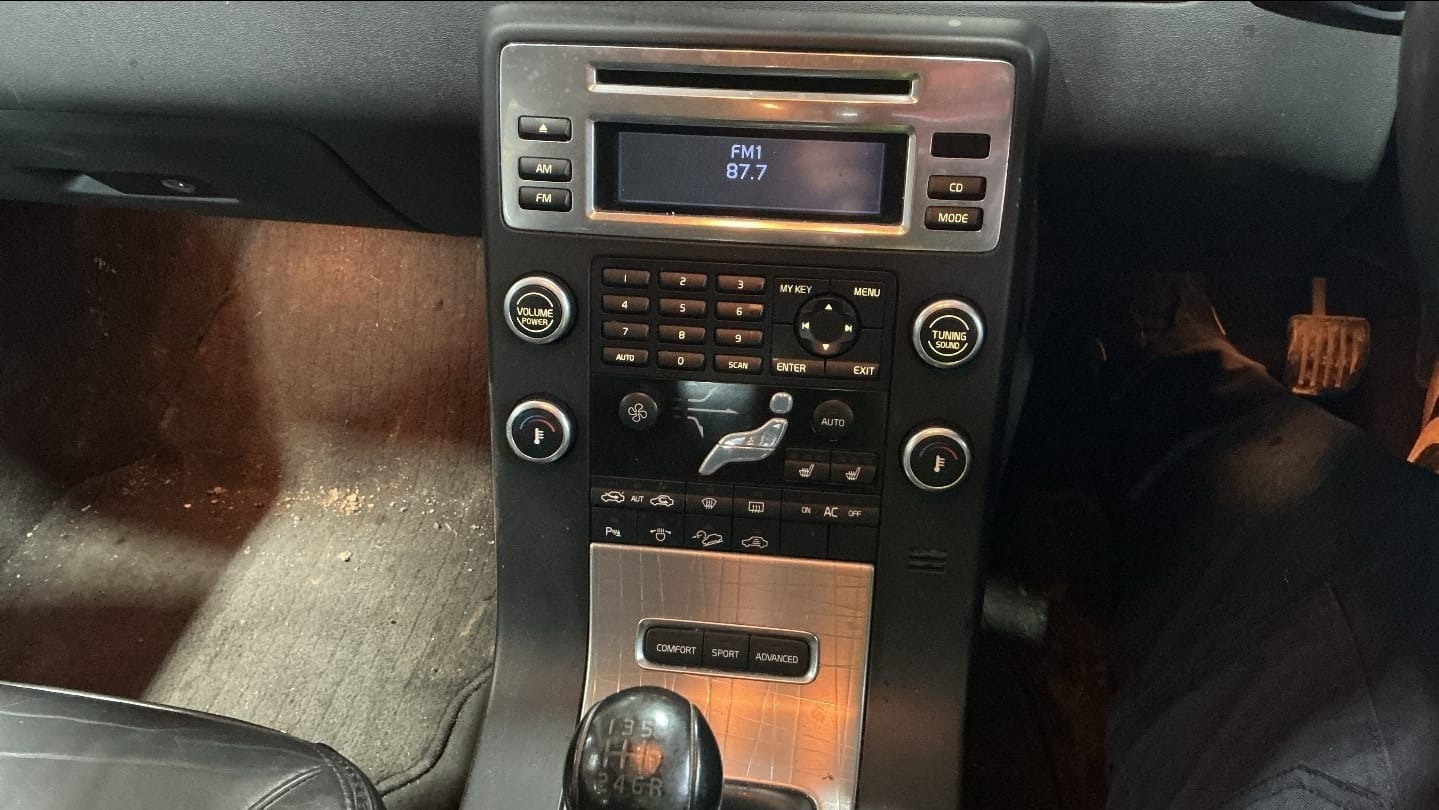 Used Volvo XC70 2007 for sale - 77555359: Photo 11