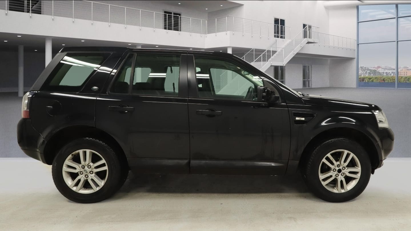 Used Land Rover Freelander 2012 for sale - 77460357: Photo 5