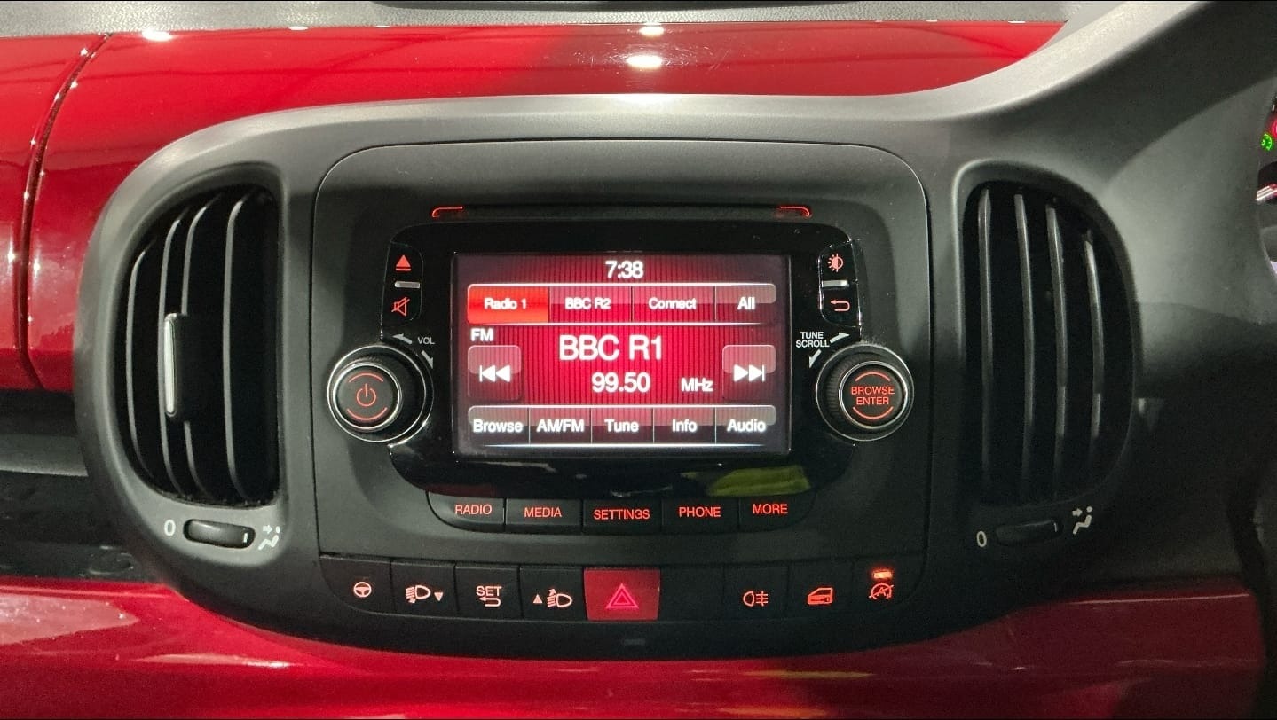 Used Fiat 500L 2014 for sale - 77460375: Photo 8