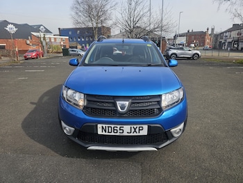 Used Dacia Sandero Stepway 2015 for sale - 77973698: Photo