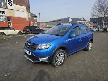 Used Dacia Sandero Stepway 2015 for sale - 77973698: Photo