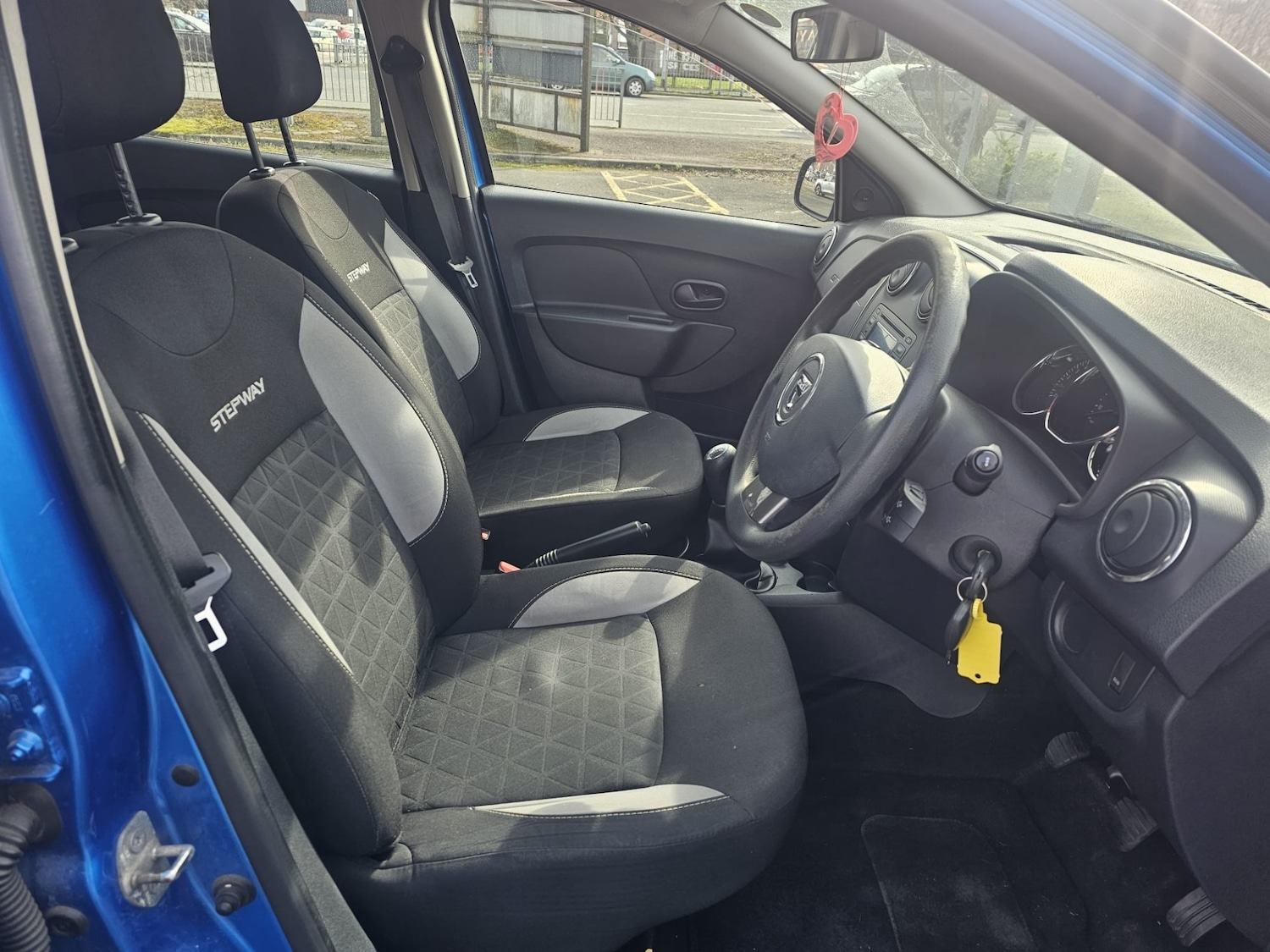 Used Dacia Sandero Stepway 2015 for sale - 77973698: Photo 9