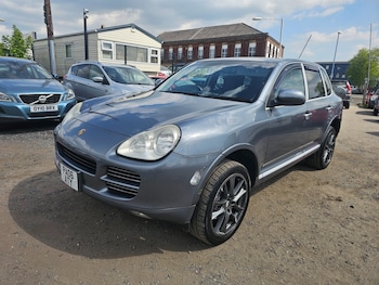 Used Porsche Cayenne  for sale - 74565900: Photo