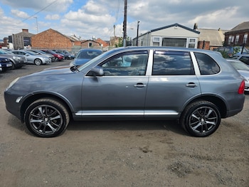 Used Porsche Cayenne  for sale - 74565900: Photo