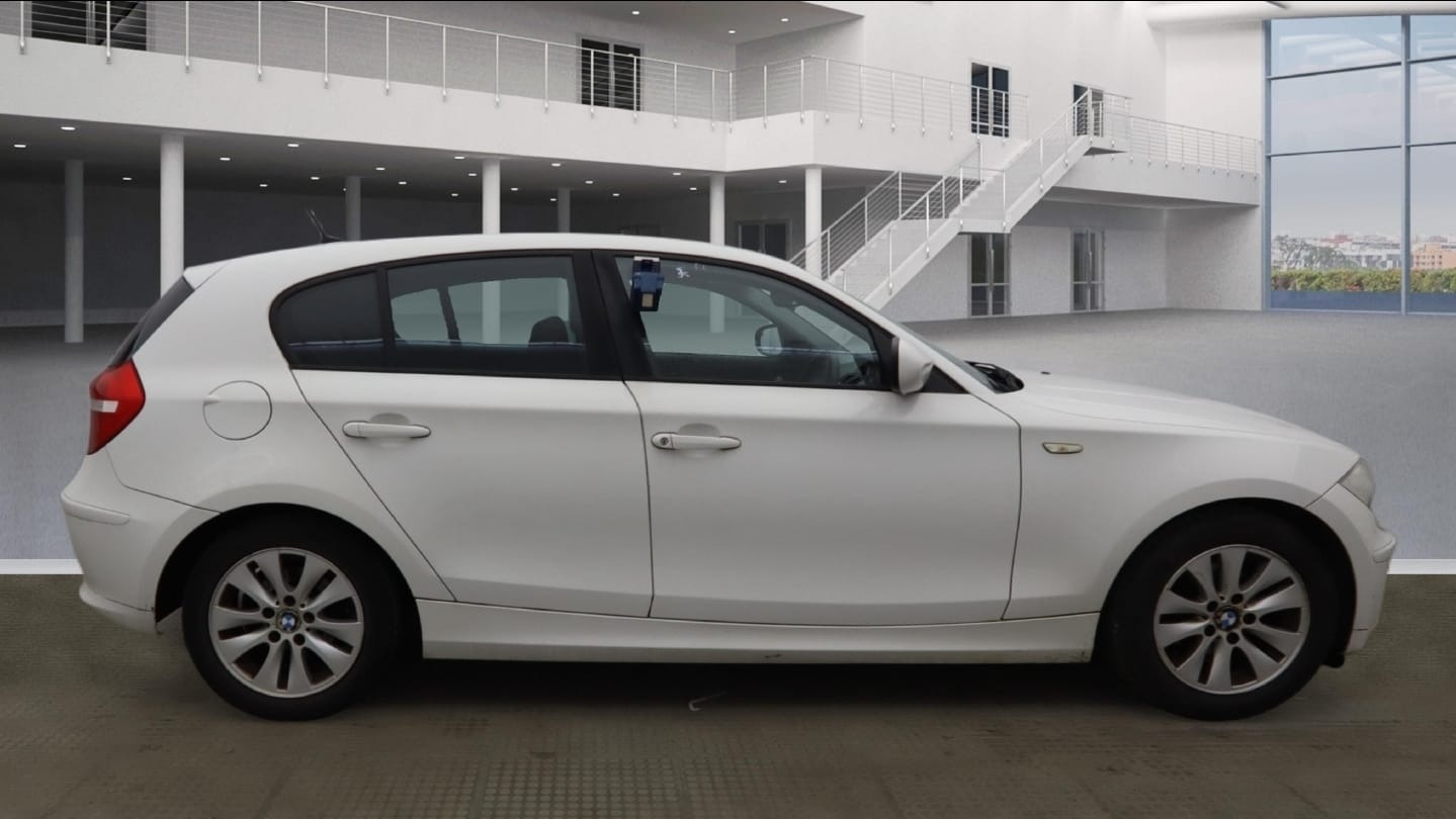 Used BMW 1 Series 2010 for sale - 77124181: Photo 4