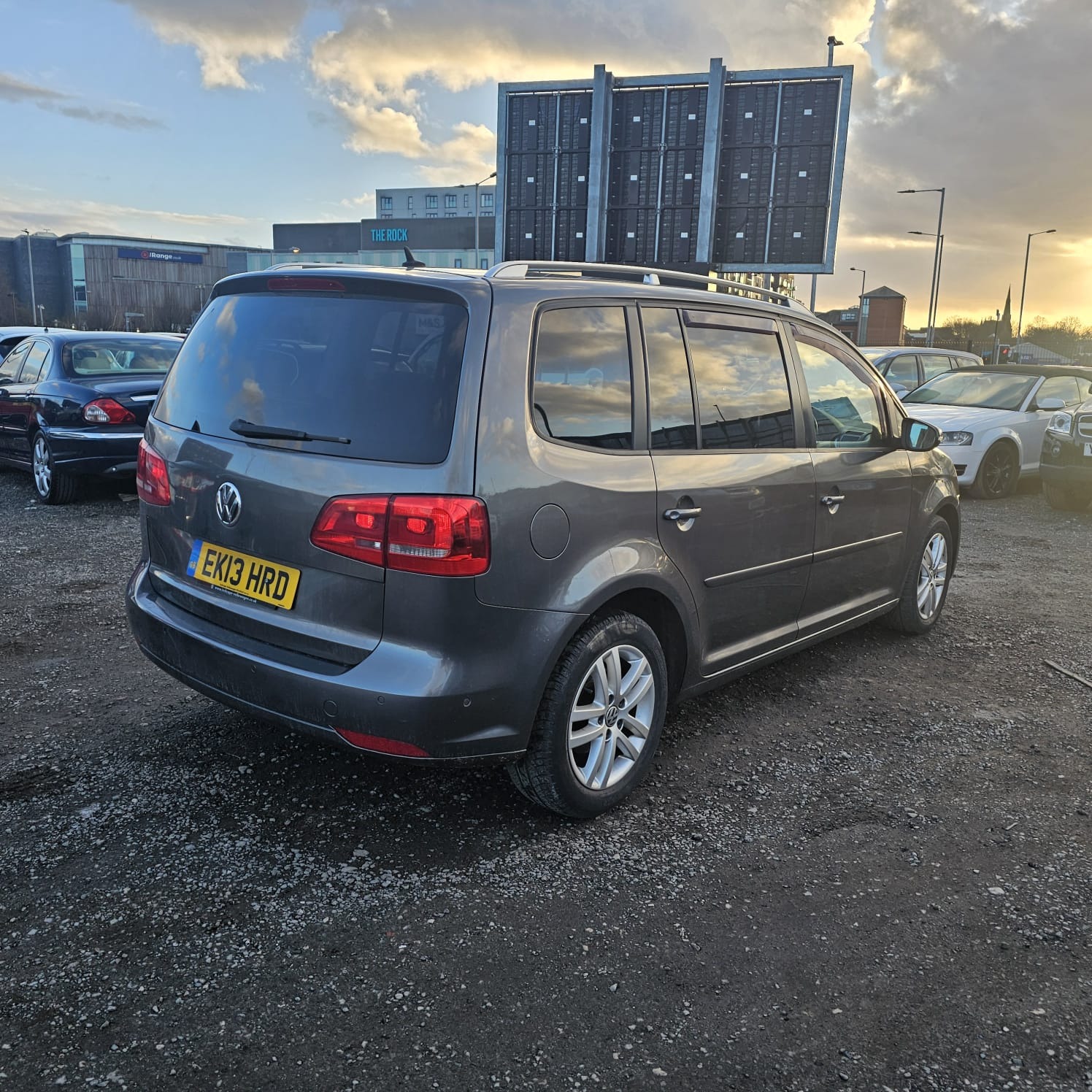 Used Volkswagen Touran 2013 for sale - 77107949: Photo 7