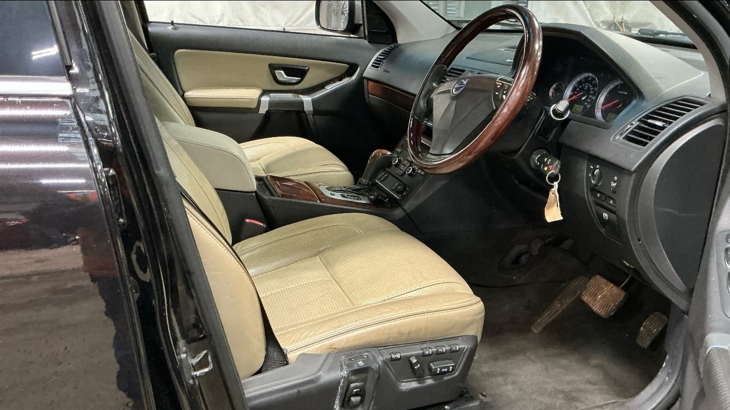 Used Volvo XC90 2011 for sale - 77460343: Photo 7