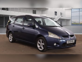 Used Mitsubishi Grandis 2009 for sale - 75512576: Photo