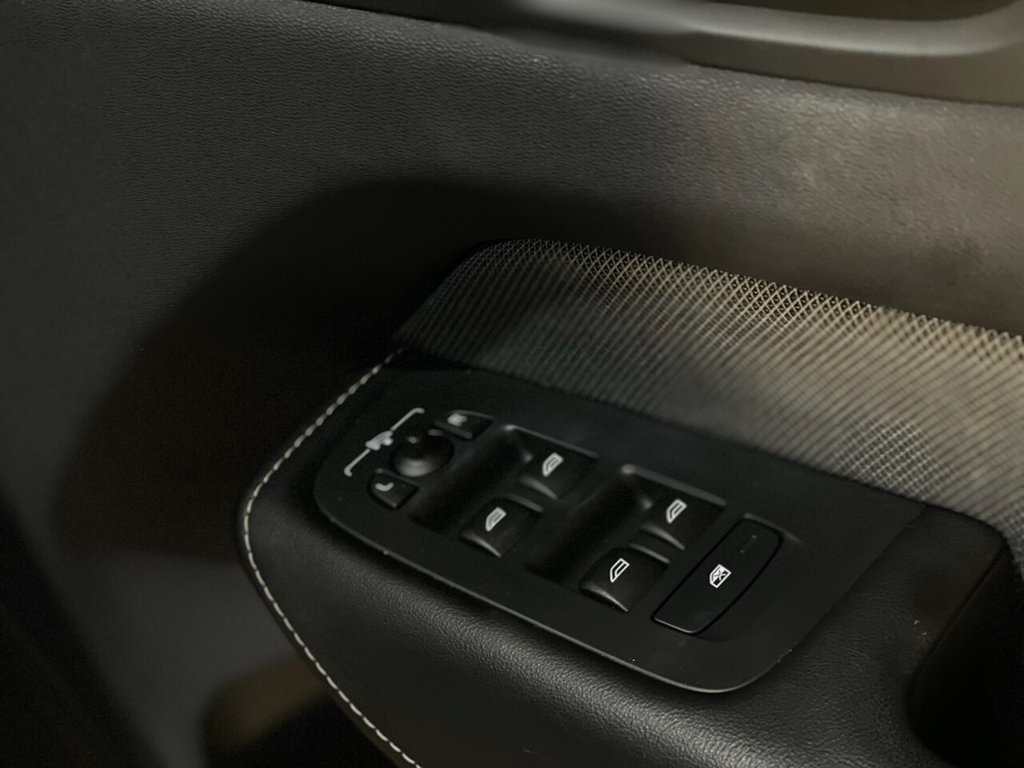 Used Volvo XC60 2022 for sale - 75936651: Photo 21