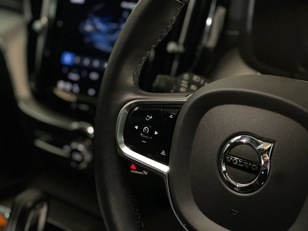 Used Volvo XC60 2022 for sale - 75936651: Photo 23