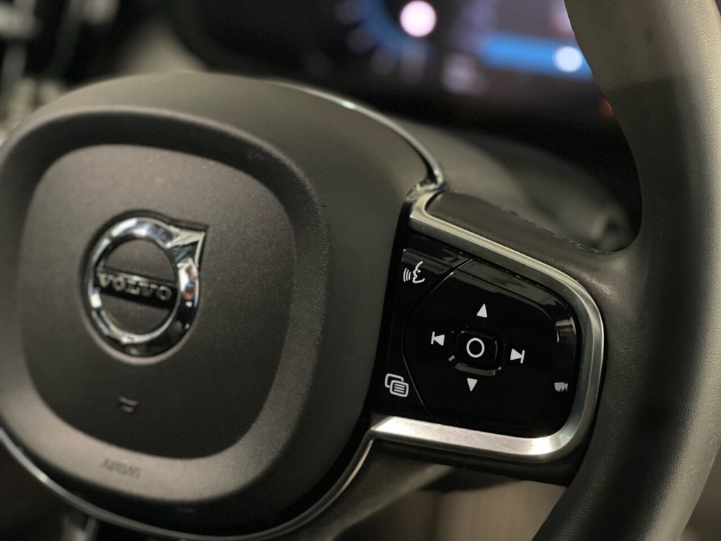 Used Volvo XC60 2022 for sale - 75936651: Photo 24