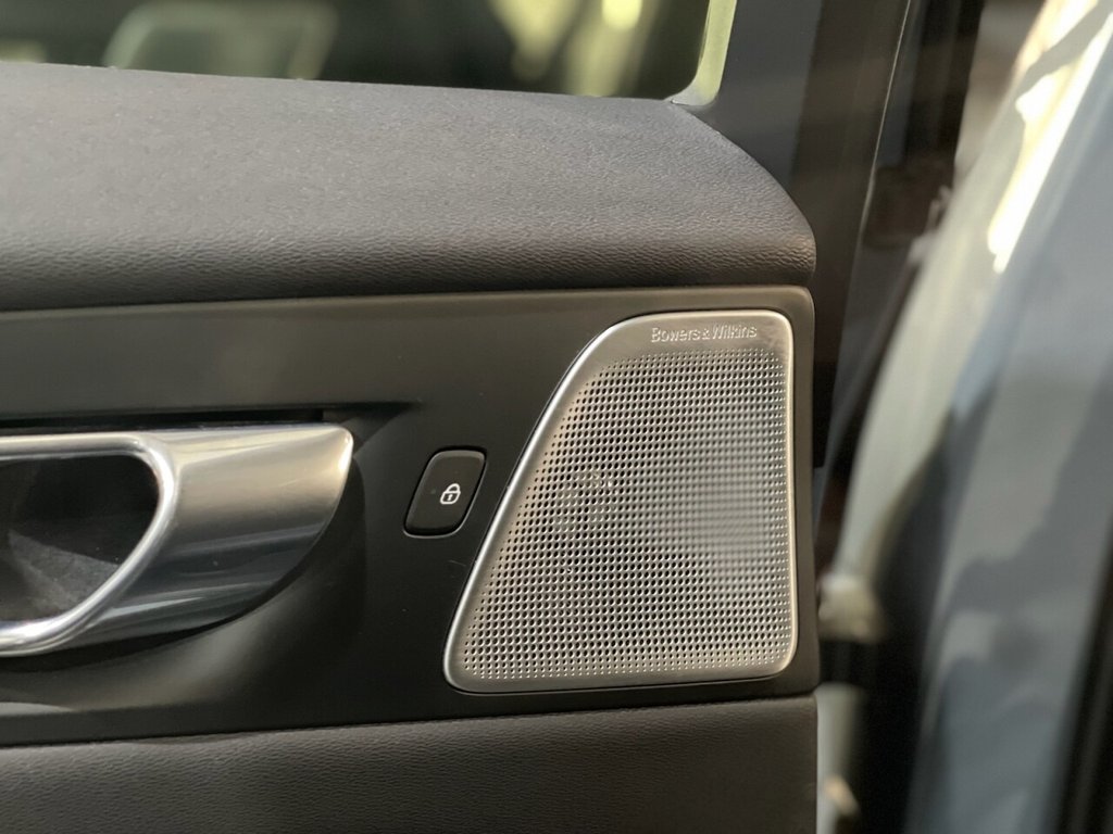 Used Volvo XC60 2022 for sale - 75936651: Photo 37