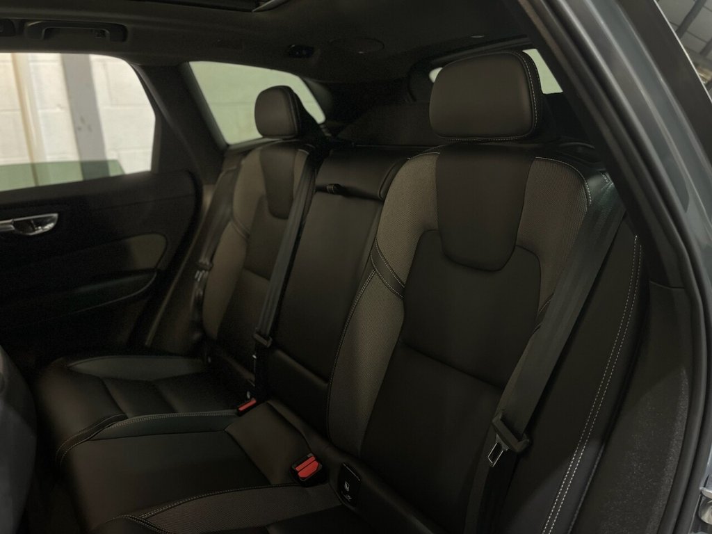 Used Volvo XC60 2022 for sale - 75936651: Photo 39