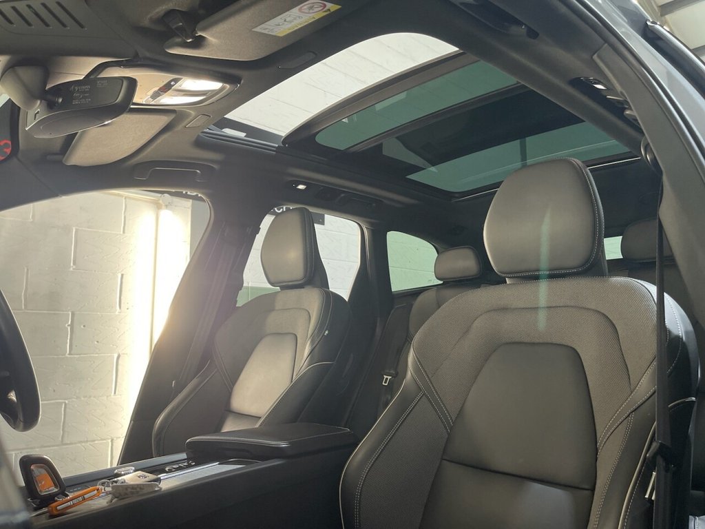 Used Volvo XC60 2022 for sale - 75936651: Photo 43