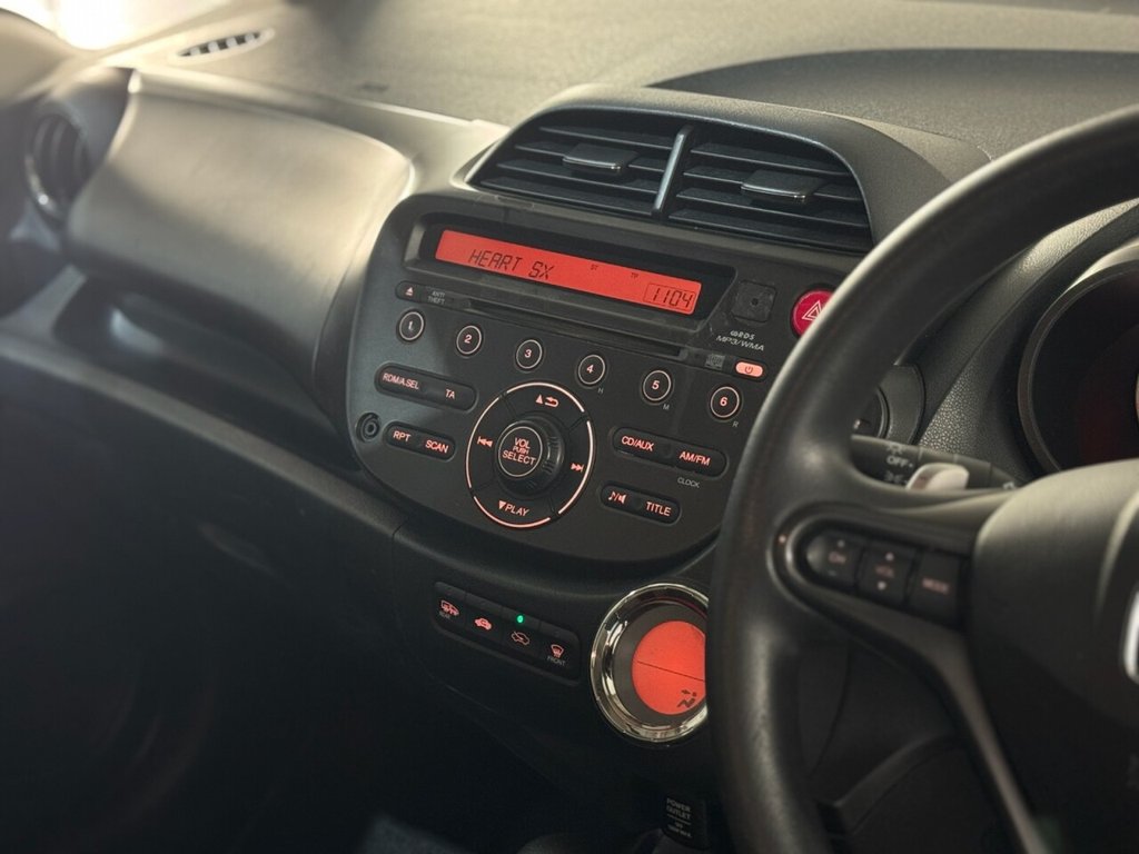 Used Honda Jazz 2011 for sale - 76558465: Photo 20